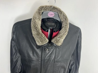 CHAQUETA/ABRIGO PILOTO VINTAGE MORERA CUERO NEGRO CUELLO PIEL LONGITUD MEDIA XL 42 EN MUY BUENA CONDICIÓN Foto 1 de 4