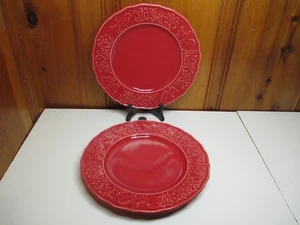 Juego de 2 platos de cena rojos de gres Bordallo Pinheiro gallina y gallo 10 5/8" NUEVO - Imagen 1 de 6