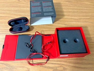 Beats by Dr .Dre Tour  In-Ear Headphones with Remote & Mic for iPhone5/6/7  Red  - Image 1 of 4