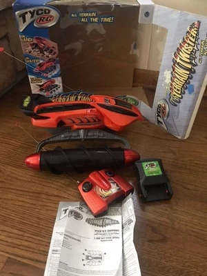 Tyco R/C 2004 rojo todo terreno Twister Foto 1 de 4