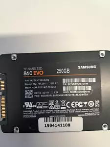 Samsung SSD 860 Evo 250GB MZ-76E250 Sata 2.5" (usato) - Foto 1 di 1