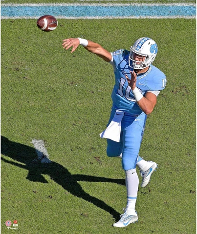 Mitchell Trubisky North Carolina Tar Heels Unsigned Throwing Photograph Cover