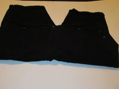 Gloria Vanderbilt: Pantalones cortos negros para mujer talla grande 24W  Foto 1 de 3