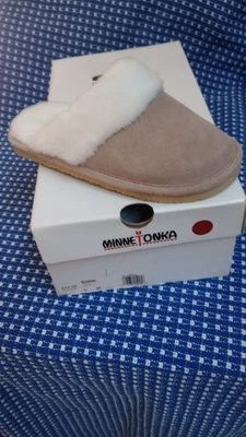 Minnetonka Zapatillas Zapatos MUJERES Zapatos TALLA US 5 med NUEVO Foto 1 de 4