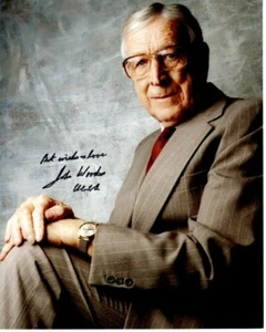 JOHN WOODEN signiertes 8x10 NCAA BASKETBALL UCLA BRUINS Foto mit Hologramm Echtheitszertifikat - Bild 1 von 2