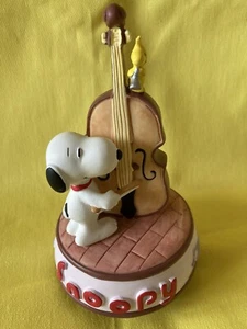 Sun Hing Snoopy Playing Cello Music Box 1960's - Picture 1 of 6