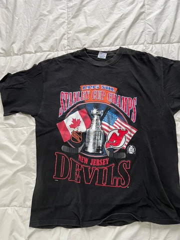 1995 NHL New Jersey Devils Stanley Cup Champions Graphic T-shirt (Large) Cover