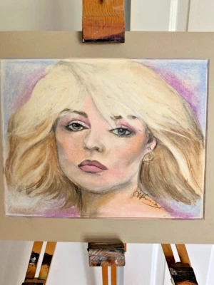 Dibujo pastel de Debbie Harry de Blondie - Corazón de cristal de Harry Foto 1 de 3