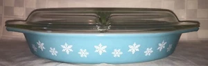 Vintage PYREX Turquoise Blue Snowflake Covered Divided 1.5 Qt Casserole Dish Lid - Picture 1 of 10
