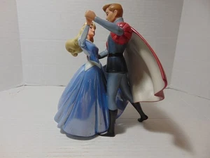 WDCC Disney Princess Aurora & Prince Phillip Sleeping Beauty DANCE IN THE CLOUD - Picture 1 of 18