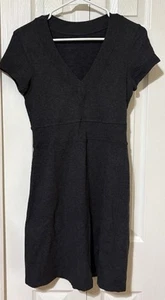 Abito tunica Lululemon Cool Out manica corta grigio antracite vedi misure - Foto 1 di 8