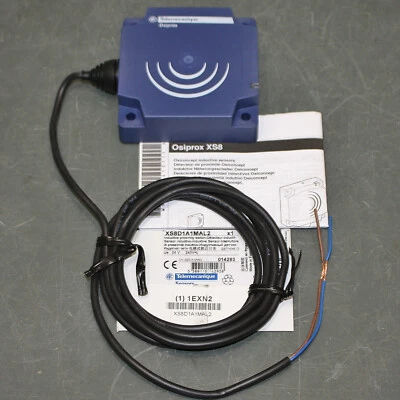 Telemecanique Inductive Proximity Sensor XS8D1A1MAL2, 24-240V AC/DC, Osiprox XS8 - Image 1 of 4