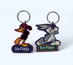 Vintage 90s Looney Tunes Six Flags Keychain Lot DAFFY BUGS - Picture 1 of 2