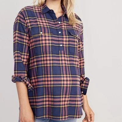 Old Navy Maternity S Utility Flannel Boyfriend Shirt Button Down Dark Star Plaid - Image 1 of 4