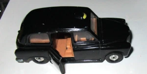 CORGI AUSTIN LONDON TAXI CAB MADE GREAT BRITAIN Diecast Model Car Toy 1/38 - Picture 1 of 8