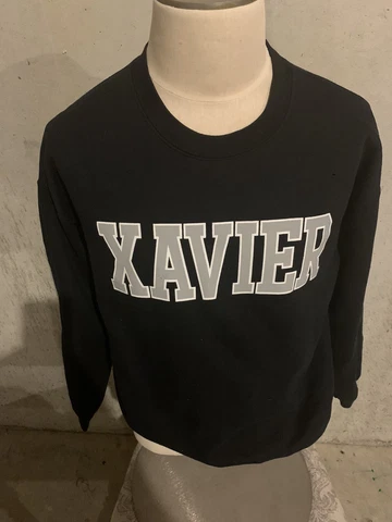 Xavier Musketeers Vintage MV Sport Sweatshirt Size Large Cover