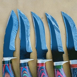 MASSGESCHNEIDERT HANDGEFERTIGT DAMASTSTAHL FESTE KLINGE SKINER MESSER 60 (Menge 8). - Bild 1 von 9