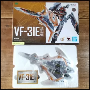 DX Chogokin Macross Delta VF 31E Siegfried Chuck Mustang Bandai Action Figure - Picture 1 of 3
