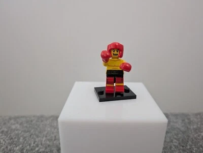 LEGO Minifigures Series 5 - Boxer 100% Complete - Image 1 of 2