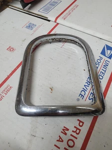 2006 - 2011 CHEVY HHR SHIFTER BEZEL CHROME OEM - Picture 1 of 2