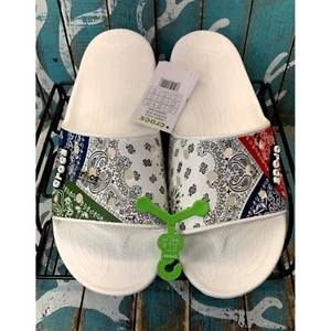 NEW Crocs Mens Classic Bandana Slide Paisley White Unisex Slip On Sandals Size13 - Picture 1 of 9