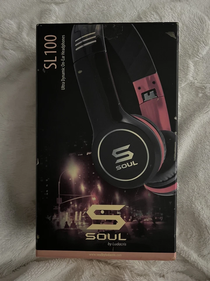 Auriculares intrauditivos ultra dinámicos SOUL by Ludacris SL 100 - negros/rojos - nuevos Foto 1 de 4