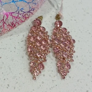 Pendiente Vintage Estrás Rosa y Tono Rosa Hoja Forma Joyería - Imagen 1 de 3