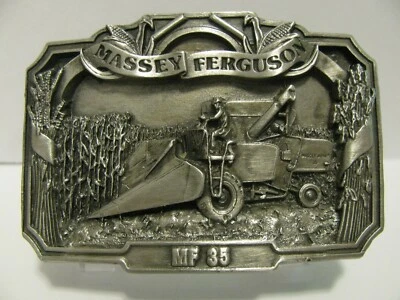 Massey Ferguson MF 35 Combine Hebilla de Cinturón de Peltre 1986 LE Tractor Triángulo Logo Foto 1 de 3