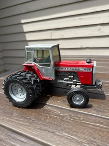 Vintage Ertl 1/20 Scale Massey Ferguson 698 Tractor With Cab & Duals BY - Picture 1 of 7