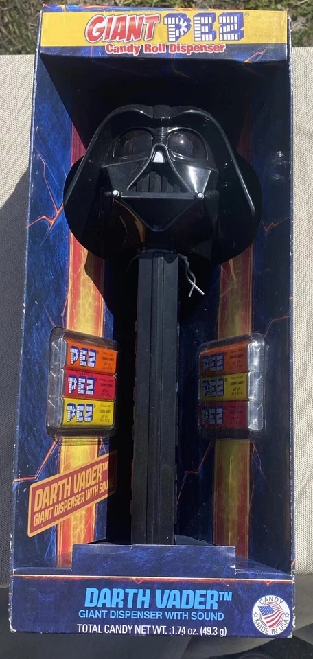 2013 Star Wars PEZ Giant Darth Vader Candy Roll Dispenser with Sound #001803