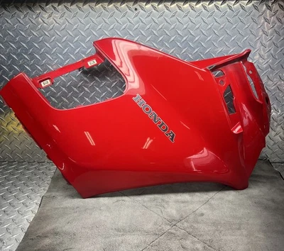 Honda PC 800 1996 Pacific Coast capó superior delantero derecho OEM 64200-MR5-0100 Foto 1 de 4