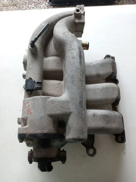 Colector de admisión superior Jaguar X 2002-2008 OEM 1X4E-9424-EH Foto 1 de 4