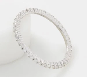 Anillo banda de eternidad de plata de ley con diamantes de afinidad, talla 6 - Imagen 1 de 1