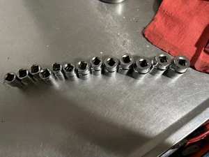 Maisbrunnen Werkzeuge. Blue Power - Bild 1 von 3