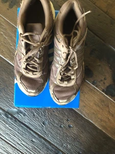 ***Adidas RESPONSE CL SCHUH in braun 45 1/2 zu verkaufen - Bild 1 von 5