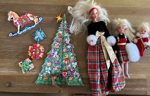 Barbie, Kelly & Stacie Holiday Sisters Gift Set Doll’s (1998) - Picture 1 of 3