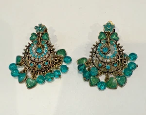 VINTAGE TEAL RHINESTONE & ENAMEL HEARTS DANGLING CHANDELIER EARRINGS - Picture 1 of 6