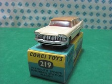 Vintage - PLYMOUTH SPORT SUBURBARN SW -  Corgi Toys 219 - MIB