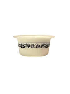 Pyrex Old Town Blue Onion Round Butter Margarine Tub Dish - Picture 1 of 3