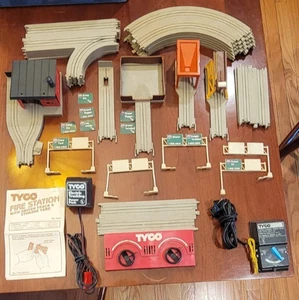 Vintage Tyco US1 Electric Trucking Slot Car Track and Accessories Lot - Picture 1 of 7