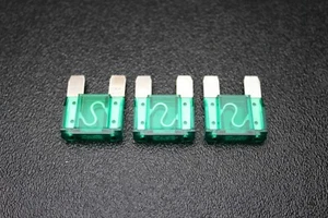 3 PACK MAXI 30 AMP FUSE BLADE STYLE CAR BOAT AUTOMOTIVE AUTO HOLDER FUSES EE - Picture 1 of 8