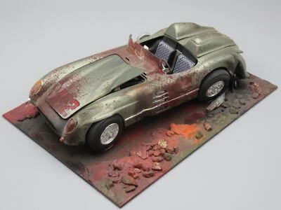 Diorama fait main - Mercedes 300 SLR accidentée - Photo 1/3
