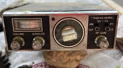 Realistic CB Radio Vintage TRC-152 Estate Find Needs Cleaned With Mic See Pics - Image 1 of 4