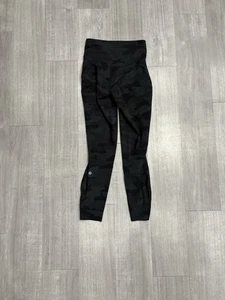 Lululemon Athletica schwarz grau Camouflage Damen Strumpfhose Maße 22" ungedehnt - Bild 1 von 5