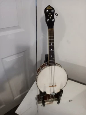 Gibson Banjo Ukelele UB2 - Image 1 of 4