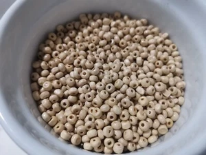4000pcs 4mm x 3mm WOODEN Very Small Round SEED Spacer Beads - BEIGE X17 - Picture 1 of 1