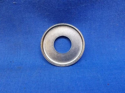 Kawasaki 92022-1737. Soporte de manillar lavadora OEM. Se adapta a múltiples aplicaciones. Foto 1 de 4