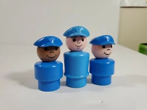Fisher Price Little People 3 Herren - 2 kleine, 1-2" blaue Basis - Bild 1 von 5