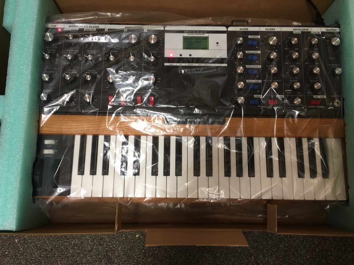 【ジャンク】Moog Minimoog Voyager RME アナログシンセ ジャンク】Moog Minimoog Voyager RME アナログシンセ 鍵盤楽器