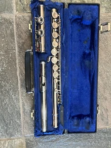 Buffet Crampon flute with hard case. Series II - Picture 1 of 7